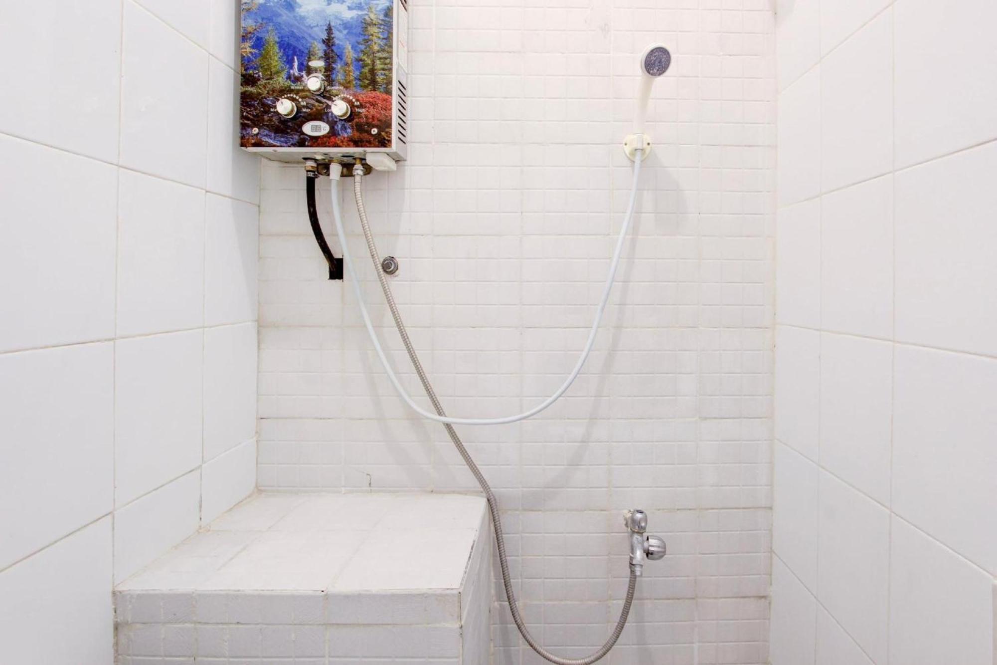Hotel O Wisma Arya 2 Maguwo Esterno foto