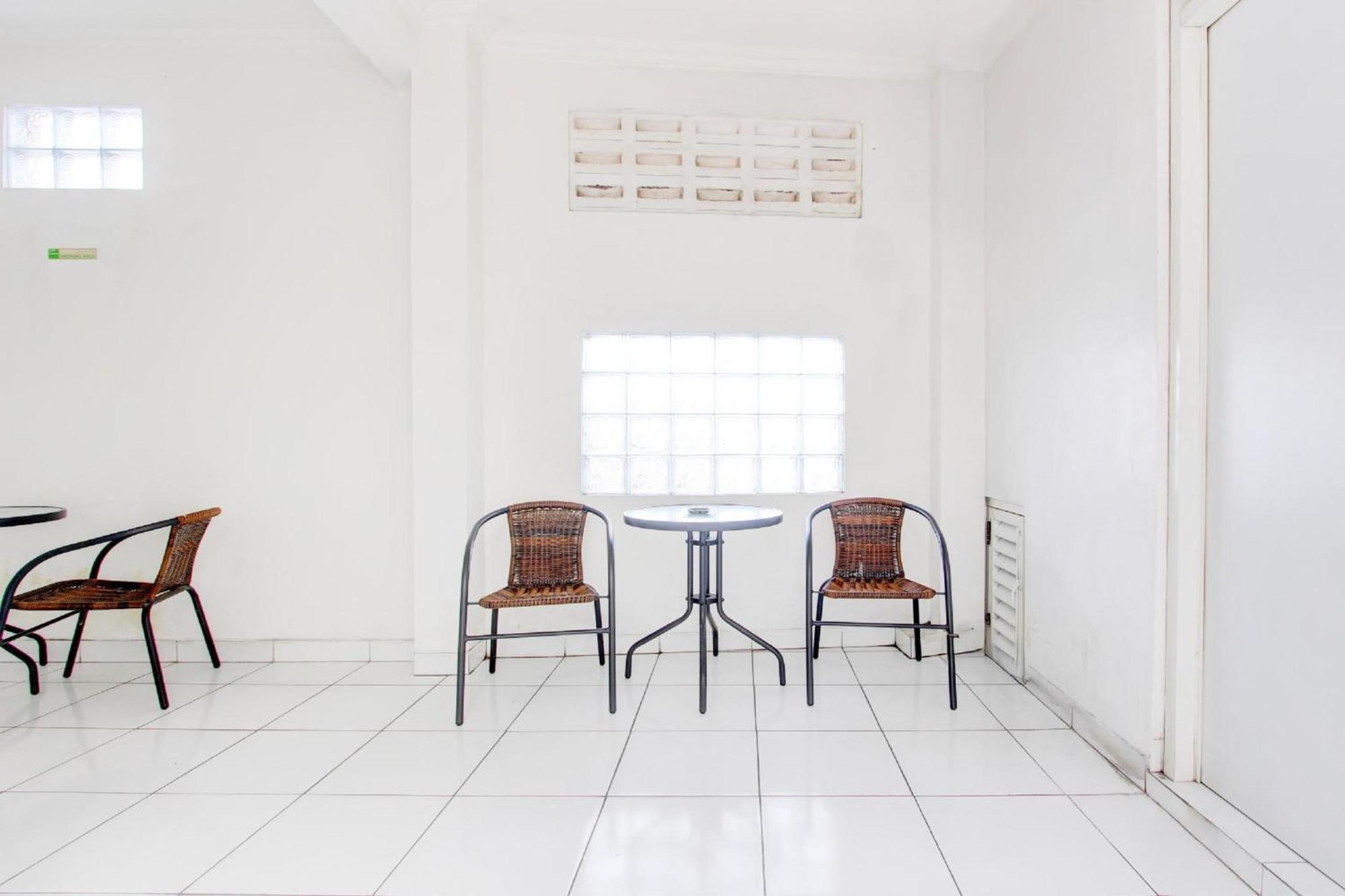 Hotel O Wisma Arya 2 Maguwo Esterno foto